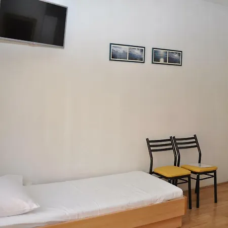 Apartments Veselko Makarska Buitenkant foto
