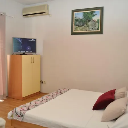 Apartments Veselko Makarska Buitenkant foto