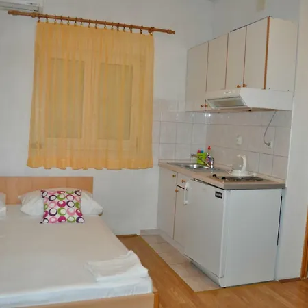 Apartments Veselko Makarska Buitenkant foto
