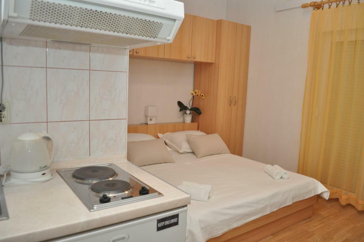 Veselko * Makarska